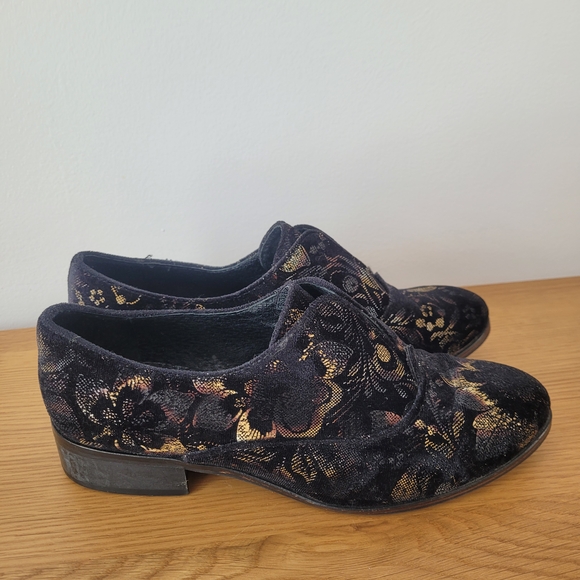 L'INTERVALLE Shoes - L'INTERVALLE Floral Loafers Oxford Shoes Size 37 US 6.5 Jacquard Black Velvet
